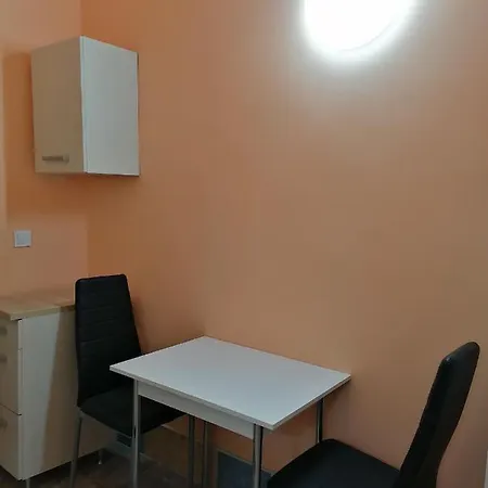 Keleti Apartamento *